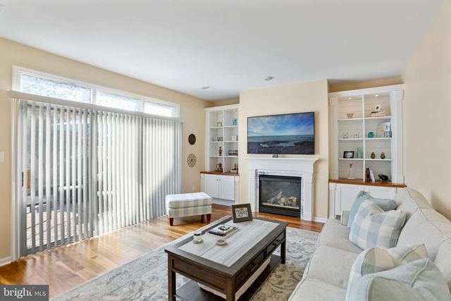 43719 MIDDLEBROOK TER, Ashburn, VA 20147