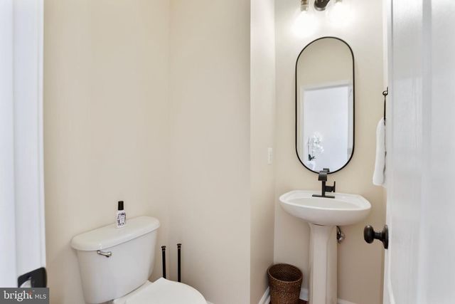 43719 MIDDLEBROOK TER, Ashburn, VA 20147