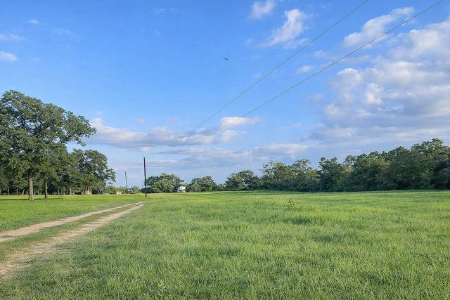 7031 Red Rock Road, Franklin, TX 77856