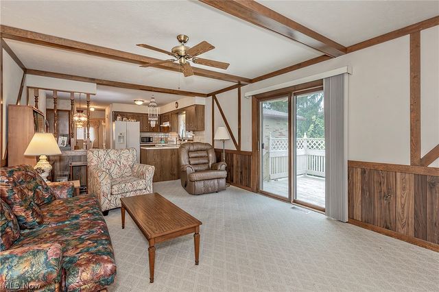 7681 Plumwood Lane, Seven Hills, OH 44131