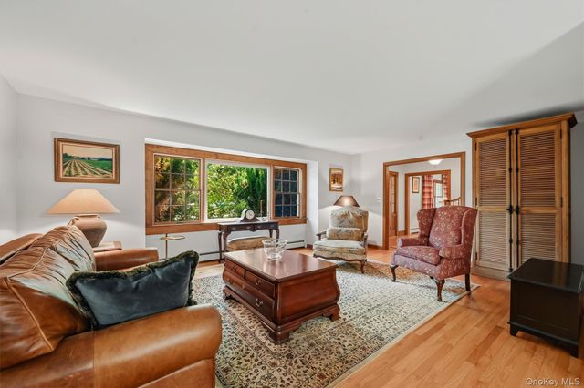 25 Meadow Avenue, Cornwall On Hudson, NY 12520