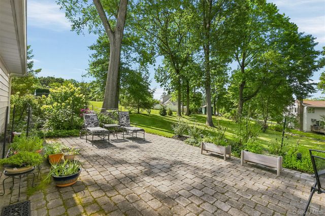 25 Meadow Avenue, Cornwall On Hudson, NY 12520