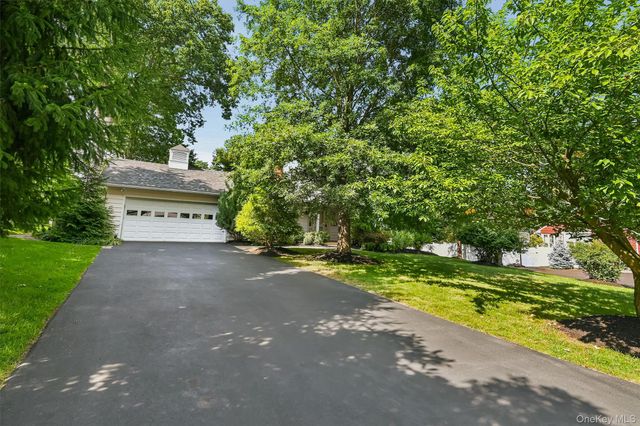 25 Meadow Avenue, Cornwall On Hudson, NY 12520