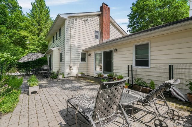 25 Meadow Avenue, Cornwall On Hudson, NY 12520