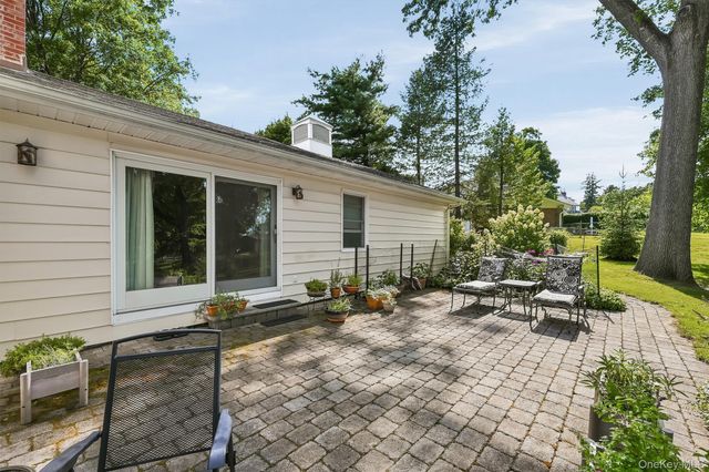 25 Meadow Avenue, Cornwall On Hudson, NY 12520