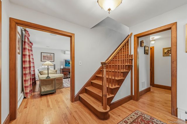 25 Meadow Avenue, Cornwall On Hudson, NY 12520