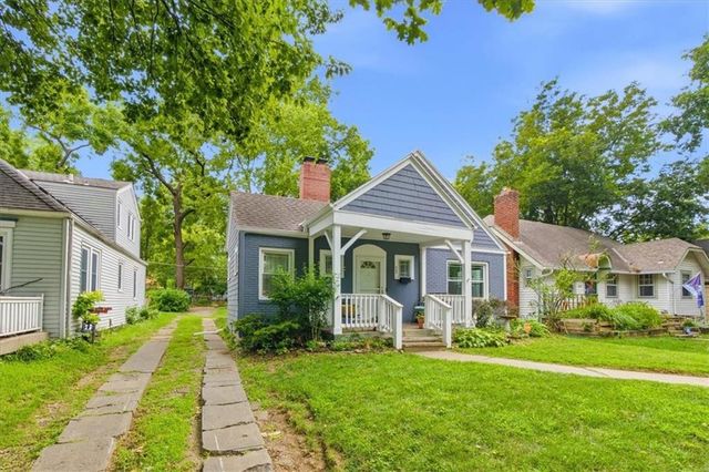 425 E 70th Street, Kansas City, MO 64131