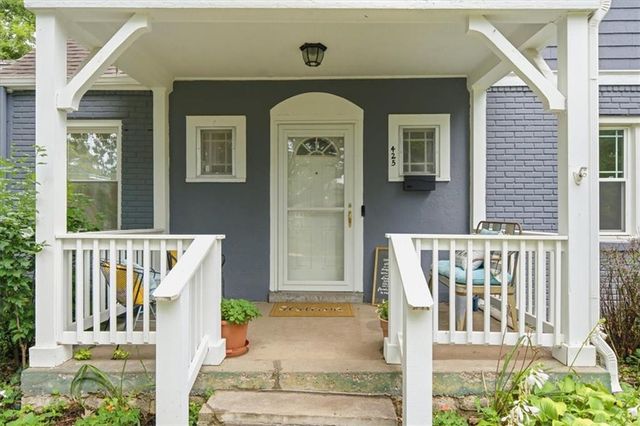 425 E 70th Street, Kansas City, MO 64131