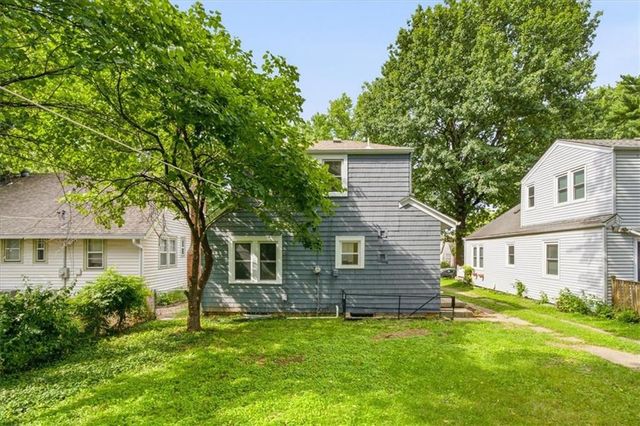 425 E 70th Street, Kansas City, MO 64131