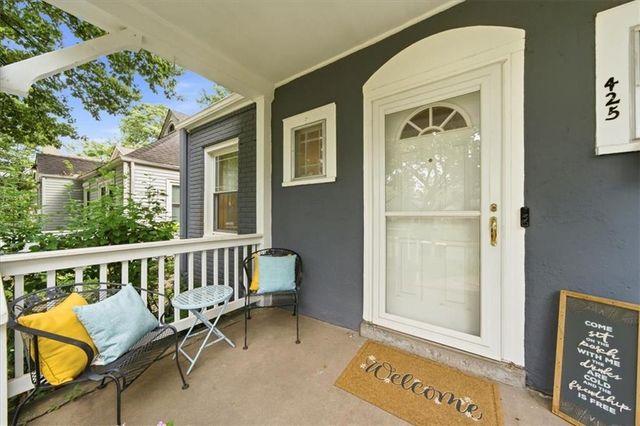 425 E 70th Street, Kansas City, MO 64131