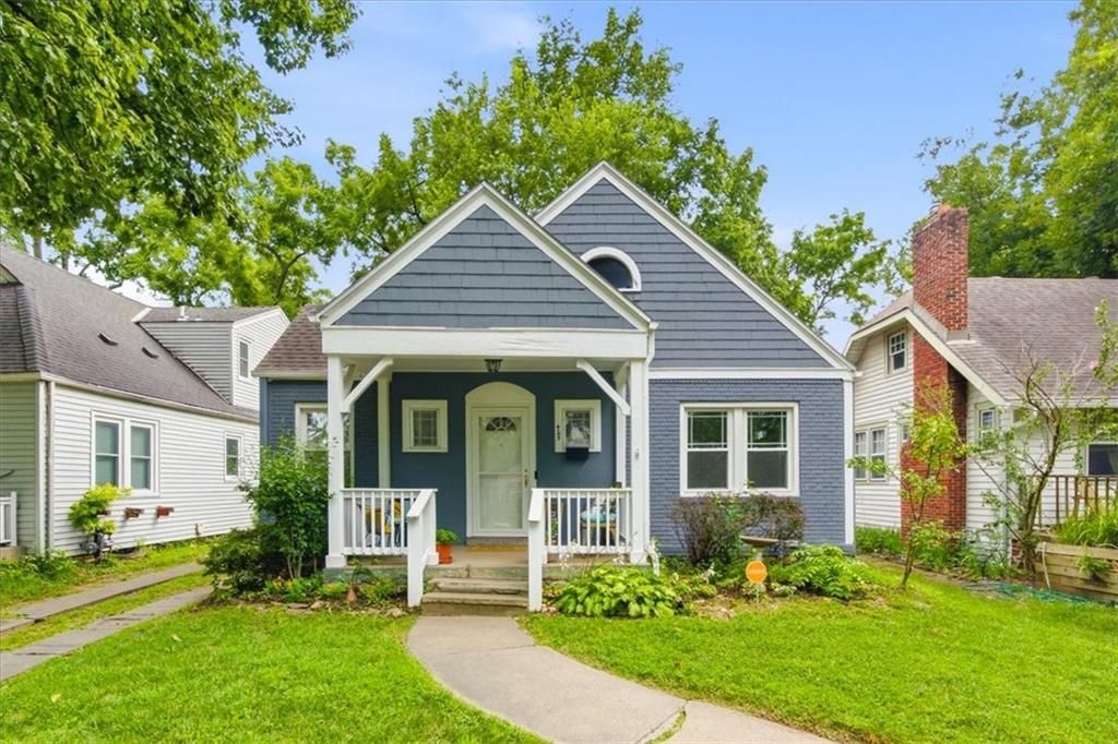 425 E 70th Street, Kansas City, MO 64131