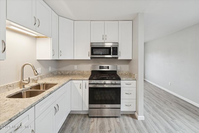 1462 Holmes Street, Toledo, OH 43605