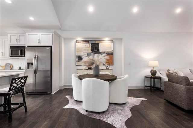 630 NW 110th Street, Kansas City, MO 64155