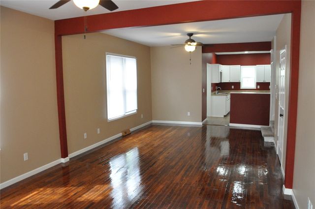 919 SE 10th, Cedar Rapids, IA 52403