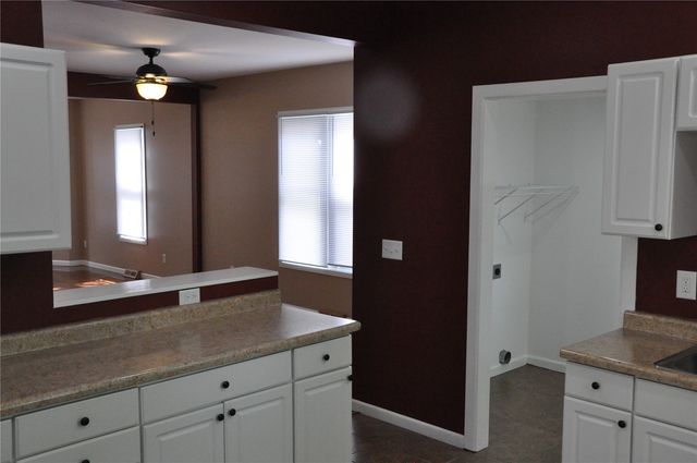919 SE 10th, Cedar Rapids, IA 52403