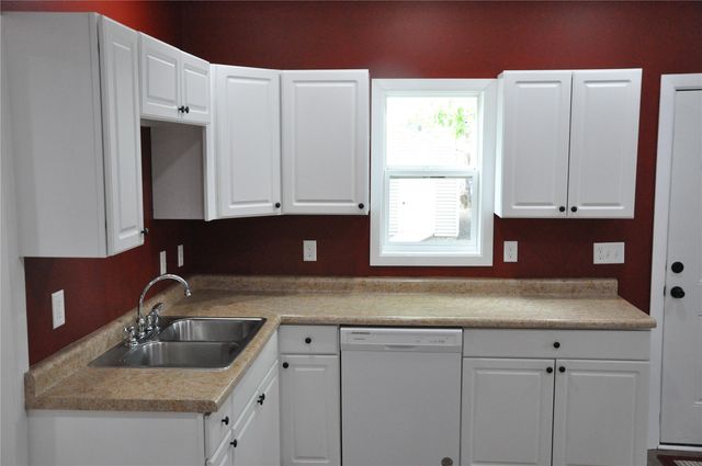 919 SE 10th, Cedar Rapids, IA 52403