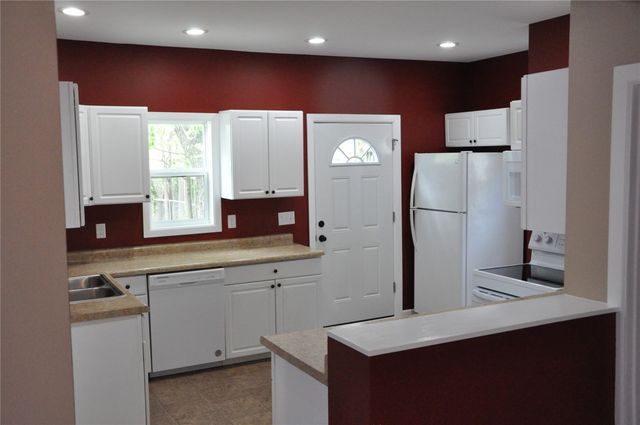 919 SE 10th, Cedar Rapids, IA 52403