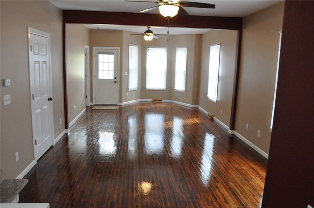 919 SE 10th, Cedar Rapids, IA 52403