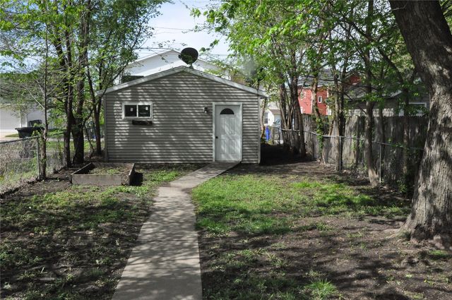 919 SE 10th, Cedar Rapids, IA 52403
