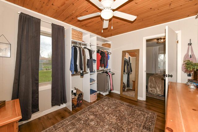 8101 E Wind Lake ROAD, Waterford, WI 53185