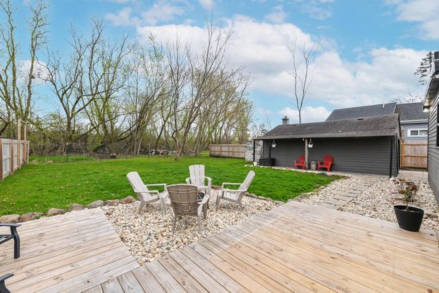 8101 E Wind Lake ROAD, Waterford, WI 53185