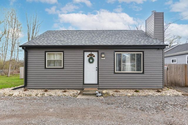 8101 E Wind Lake ROAD, Waterford, WI 53185