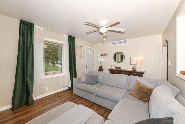 8101 E Wind Lake ROAD, Waterford, WI 53185