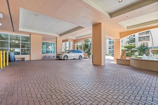 17555 Atlantic Blvd 902, Sunny Isles Beach, FL 33160