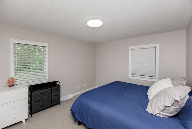 614 SE 8th Street, Ankeny, IA 50021