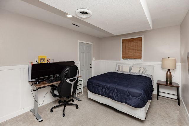 614 SE 8th Street, Ankeny, IA 50021