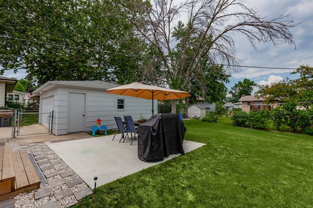 614 SE 8th Street, Ankeny, IA 50021