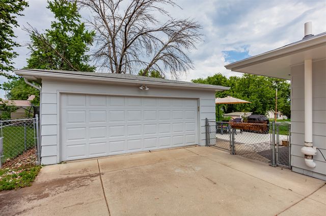 614 SE 8th Street, Ankeny, IA 50021