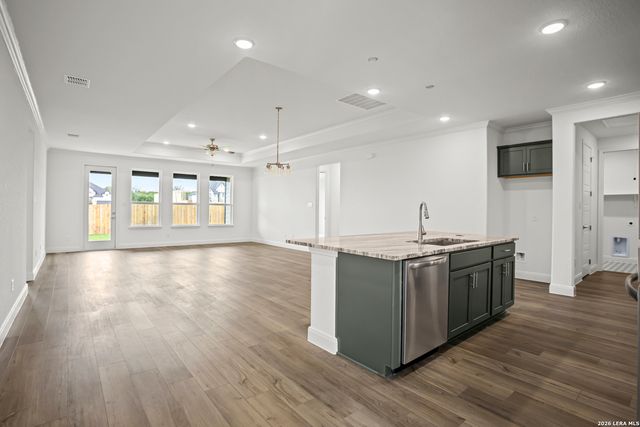 147 Highland Park, Castroville, TX 78009