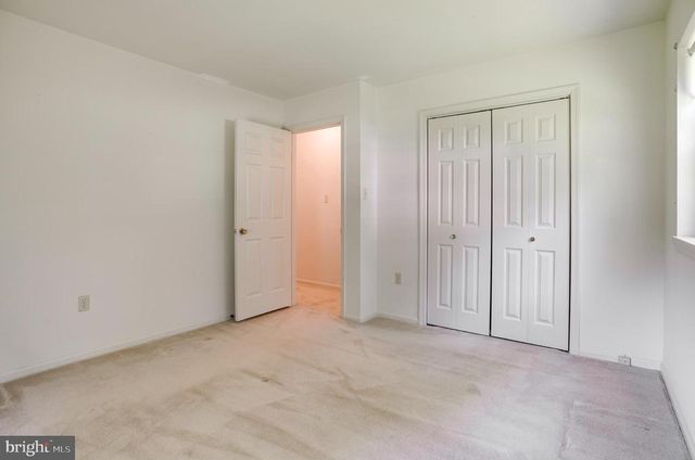 7077 WESTMORELAND DR, Warrenton, VA 20187