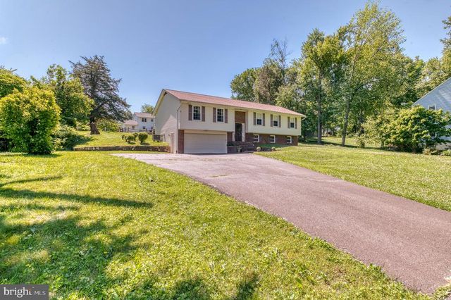7077 WESTMORELAND DR, Warrenton, VA 20187