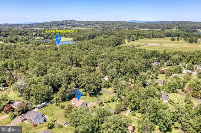 7077 WESTMORELAND DR, Warrenton, VA 20187