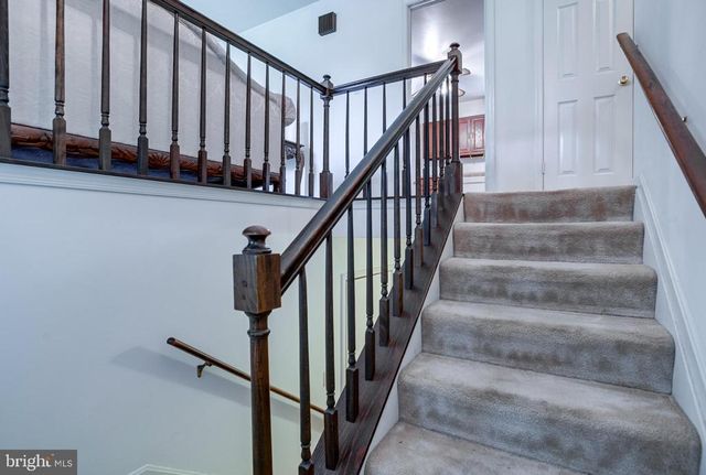 7077 WESTMORELAND DR, Warrenton, VA 20187