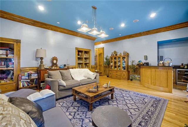 2328 Spindrift RD, Virginia Beach, VA 23451
