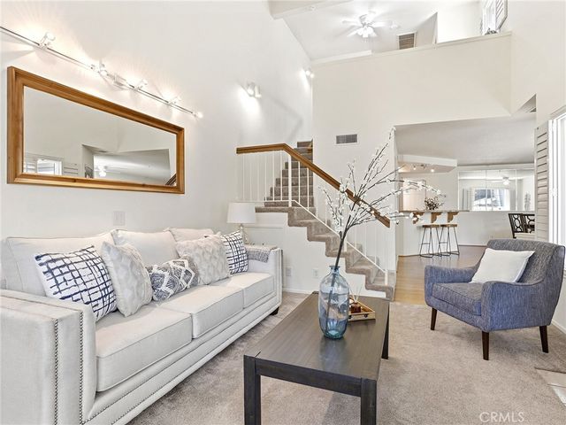 242 Spruce Court, Azusa, CA 91702
