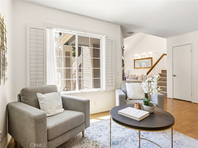 242 Spruce Court, Azusa, CA 91702