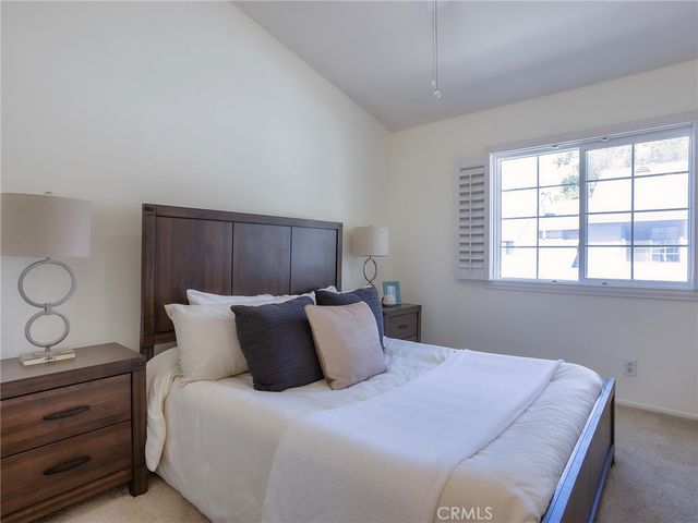 242 Spruce Court, Azusa, CA 91702