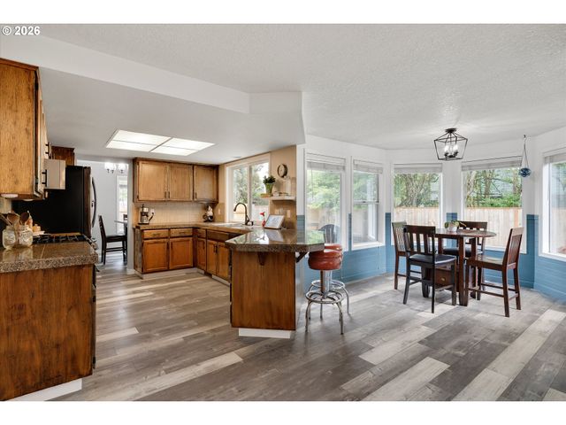 21267 Nw CANNES Dr, Portland, OR 97229