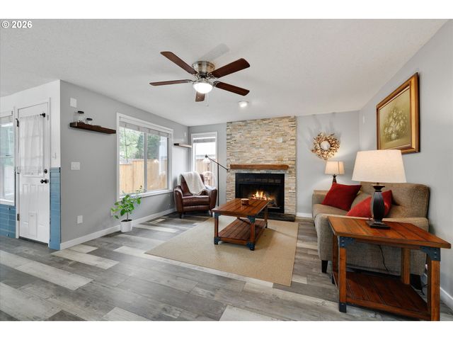 21267 Nw CANNES Dr, Portland, OR 97229