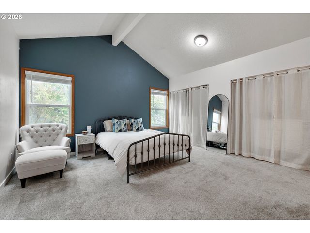 21267 Nw CANNES Dr, Portland, OR 97229