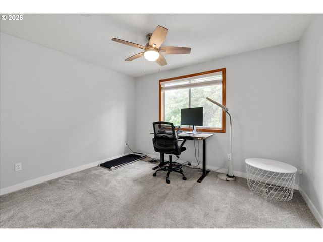 21267 Nw CANNES Dr, Portland, OR 97229
