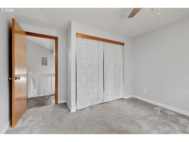 21267 Nw CANNES Dr, Portland, OR 97229