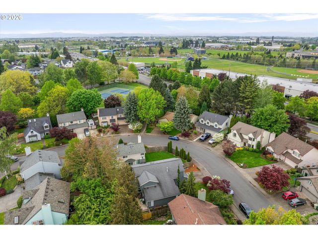 21267 Nw CANNES Dr, Portland, OR 97229