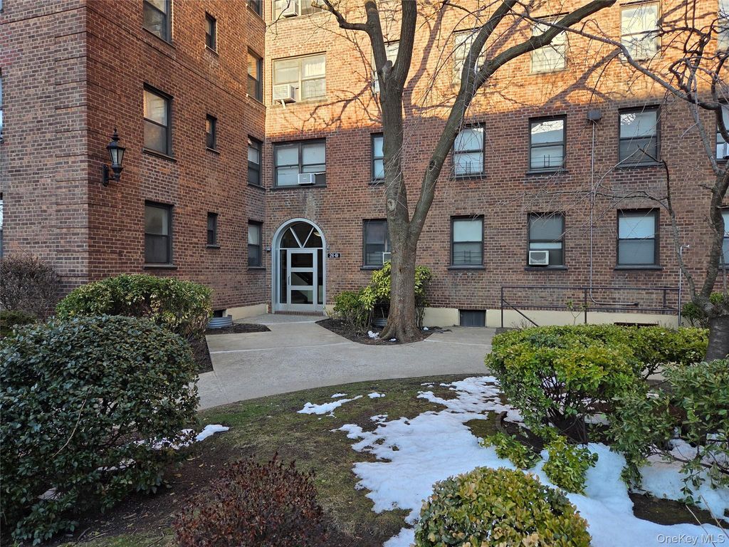 26-19 141st Street 5E, Flushing, NY 11354
