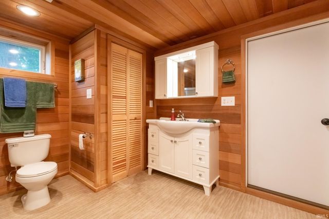 300 S Reisner Rd, Bloomington, IN 47401