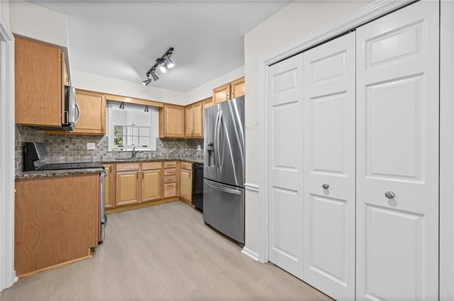 70 Chaumont Square NW, Atlanta, GA 30327